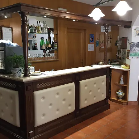 Dafne Hotel 3*