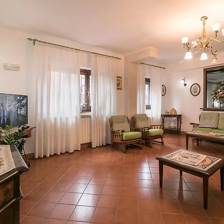 Dafne Hotel 3*