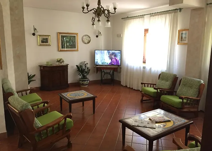Dafne Hotel 3*